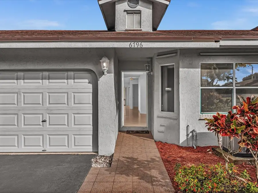 6796 N Pine Island Road #6796, Tamarac, FL 33321 - Image #3