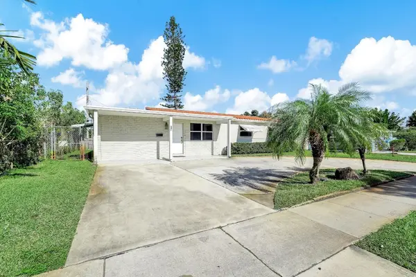 341 NW 37th Street, Deerfield Beach, FL 33064