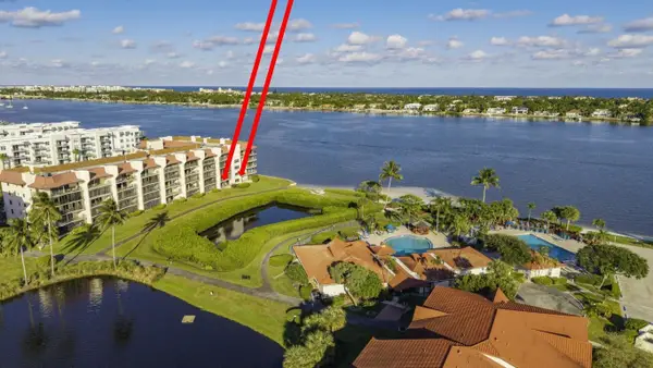 7020 Half Moon Circle #105, Hypoluxo, FL 33462