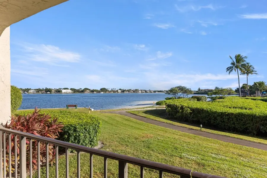 7020 Half Moon Circle #105, Hypoluxo, FL 33462 - Image #2