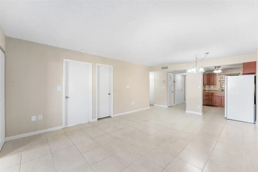 2720 N Pine Island Road #212, Sunrise, FL 33322 - Image #3