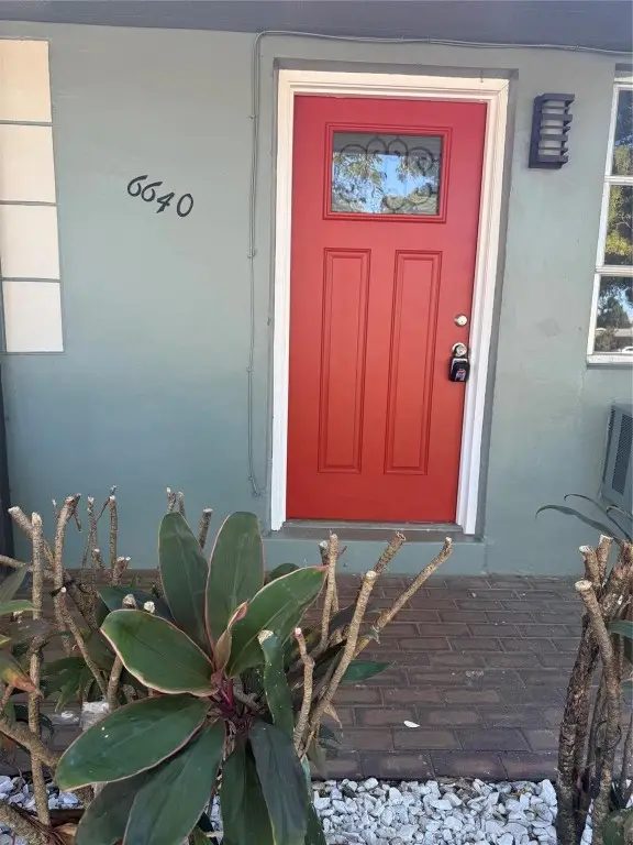 6640 SW 20th Street, Pompano Beach, FL 33068