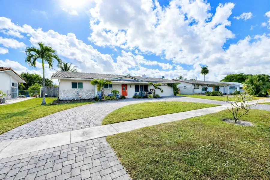 7240 NW 11th Street, Plantation, FL 33313 - Image #3