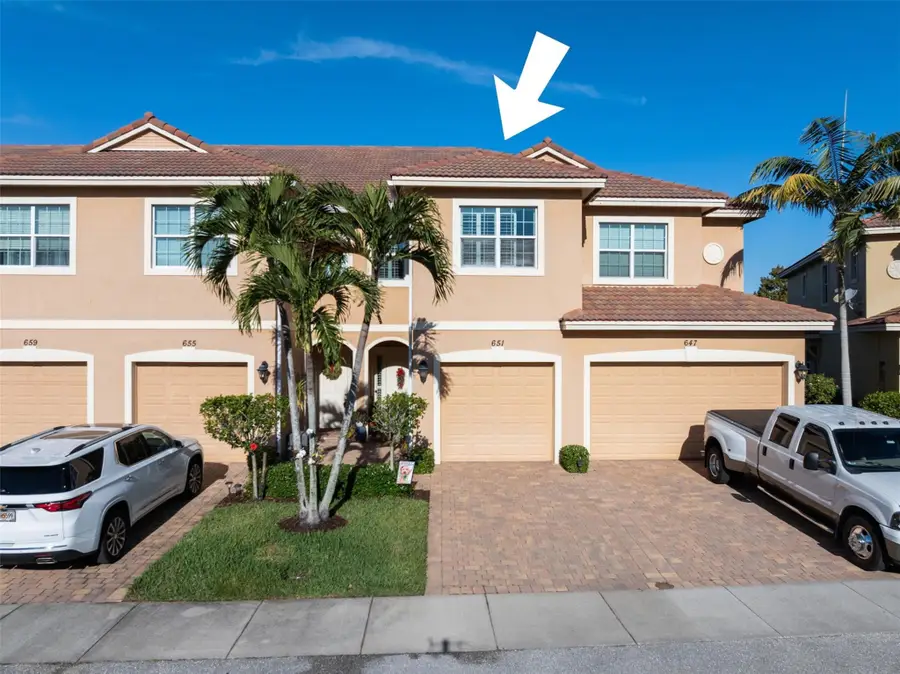 651 SW Glen Crest Way #2, Stuart, FL 34997 - Image #3