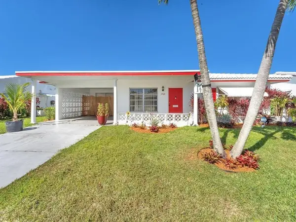 5702 NW 84th Avenue, Tamarac, FL 33321