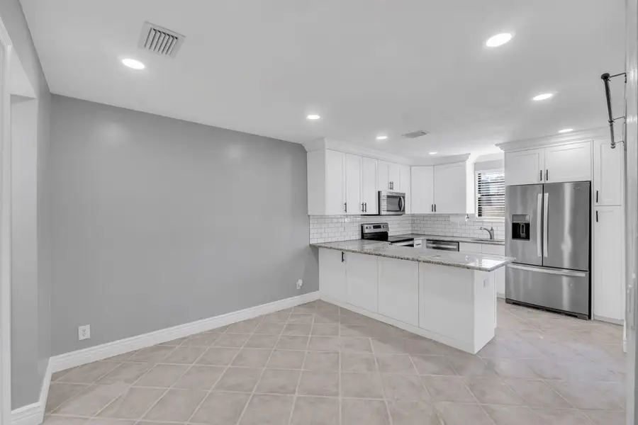 2675 NW 99th Avenue, Coral Springs, FL 33065 - Image #2