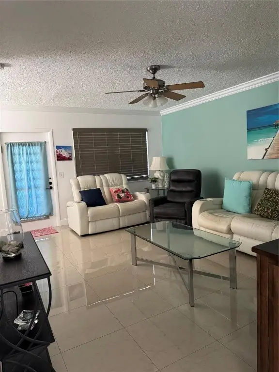 301 Oakridge Q #301, Deerfield Beach, FL 33442 - Image #3