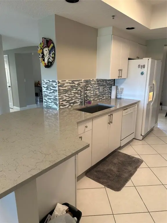 5938 Crystal Shores Drive #208, Boynton Beach, FL 33437 - Image #3