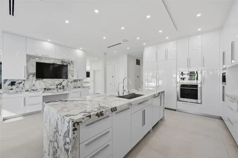 1517 SE 12th Court, Fort Lauderdale, FL 33316 - Image #3