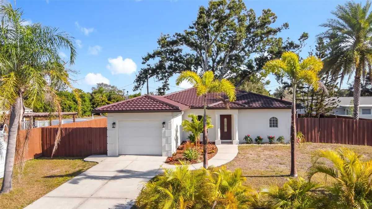 2565 Englewood Road, Venice, FL 34293 - Image #1