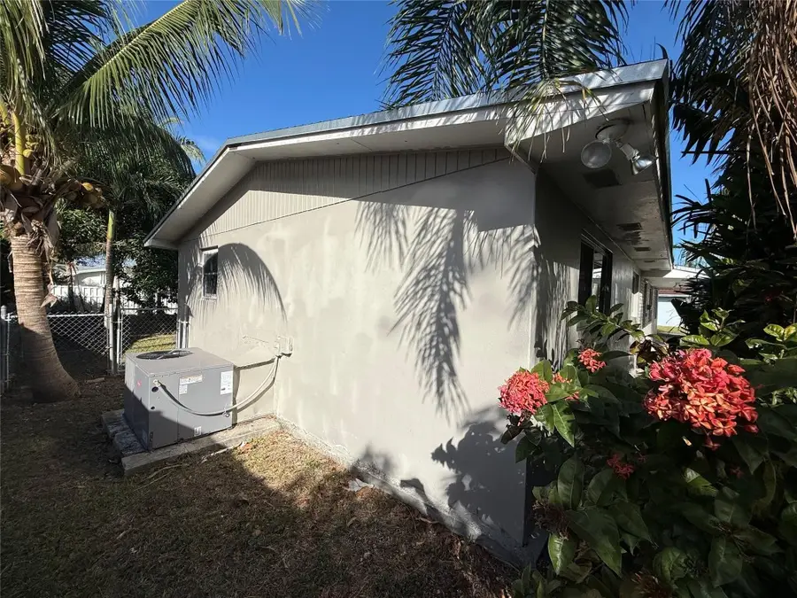 19900 SW 87th Avenue, Miami, FL 33157 - #2