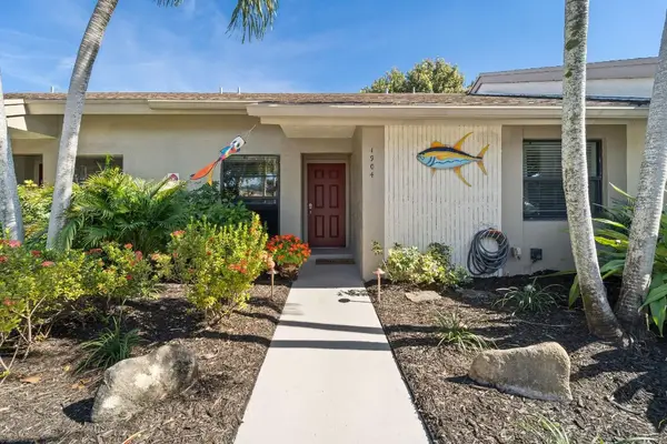 3090 S Oakland Forest Drive #1904, Oakland Park, FL 33309