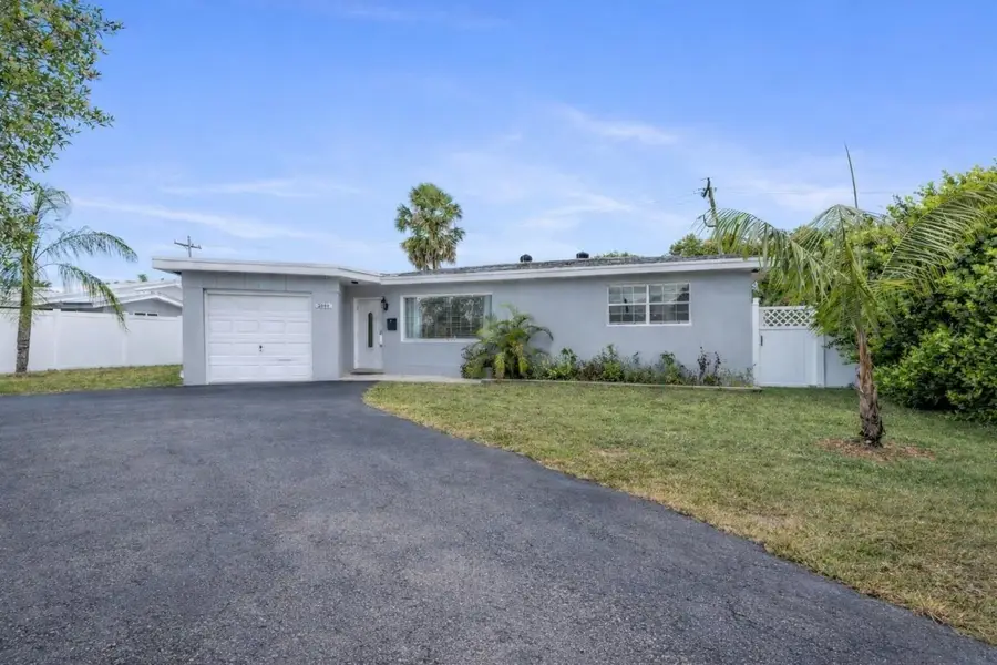 2000 NE 62nd Street, Fort Lauderdale, FL 33308 - Image #2