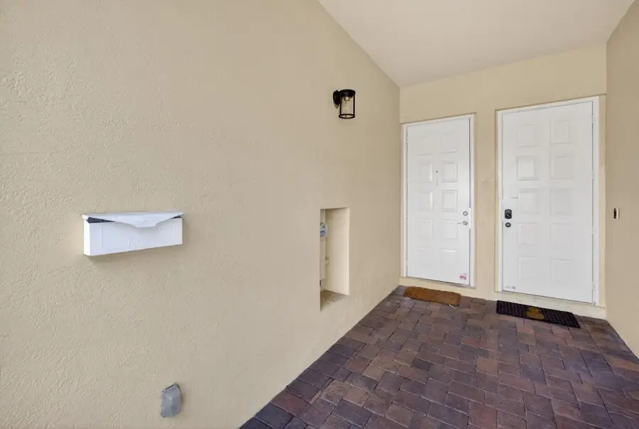 3024 NE 5th Terrace #10, Wilton Manors, FL 33334 - Image #3