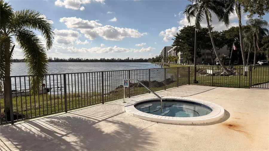 110 Lake Emerald Drive #107, Oakland Park, FL 33309 - Image #3