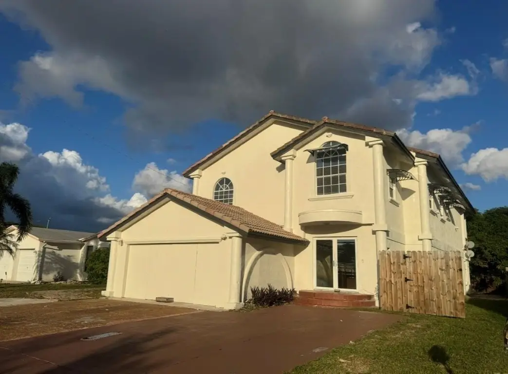 472 NW 2nd Terrace, Deerfield Beach, FL 33441 - Image #1