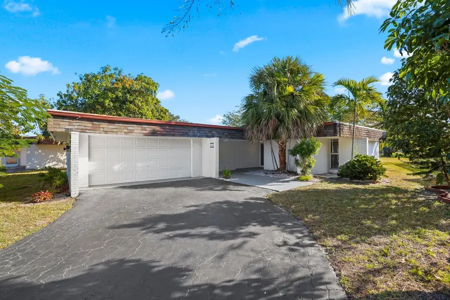 6104 White Oak Lane, Tamarac, FL 33319 - Image #2