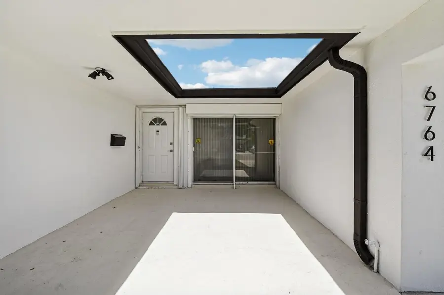 6764 Dogwood Drive, Miramar, FL 33023 - Image #2