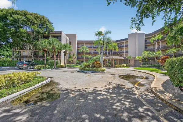 4770 Fountains Drive #104, Lake Worth, FL 33467