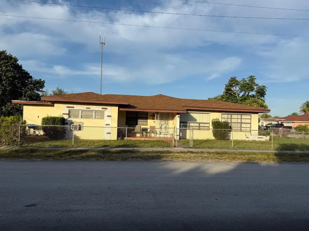 4200 SW 26th Street, West Park, FL 33023 - Image #1