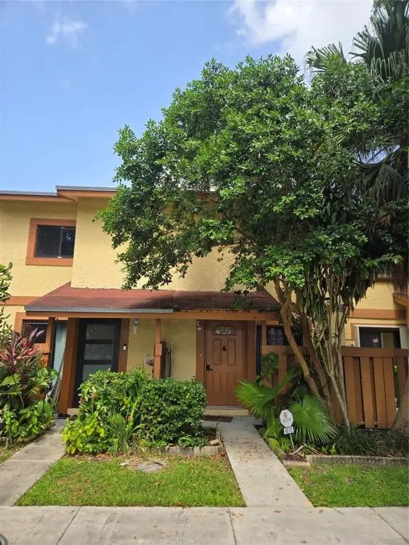 4070 Sierra Terrace, Sunrise, FL 33351