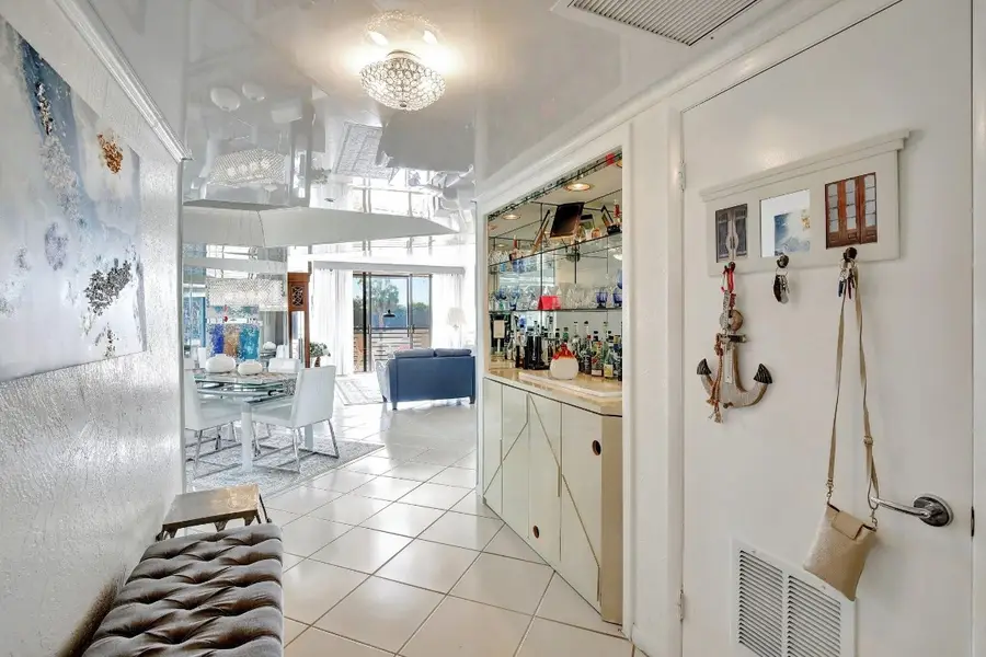 7100 Radice Court #207, Lauderhill, FL 33319 - Image #2