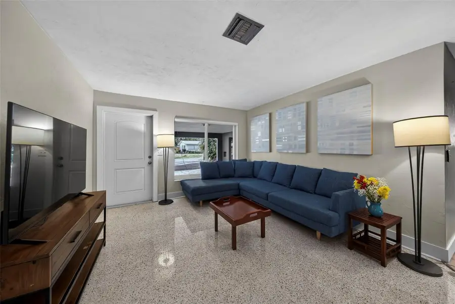 645 NE 34th Street, Oakland Park, FL 33334 - Image #2