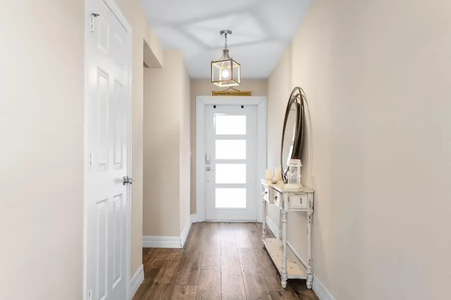 5580 NW Pine Trail Circle, Port Saint Lucie, FL 34983 - Image #3