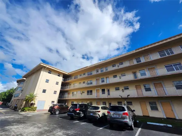 4191 NW 41st Street #211, Lauderdale Lakes, FL 33319