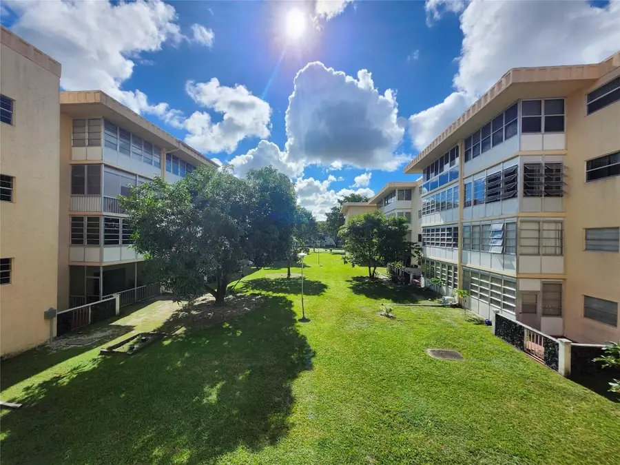 4191 NW 41st Street #211, Lauderdale Lakes, FL 33319 - Image #2