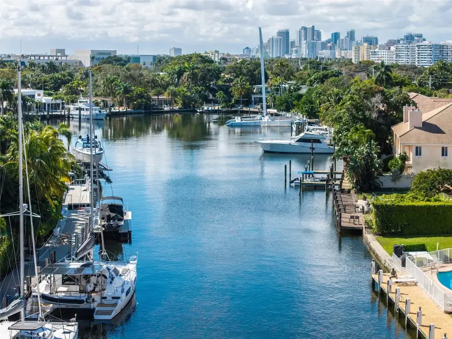 1332 Bayview Drive #401, Fort Lauderdale, FL 33304 - Image #3