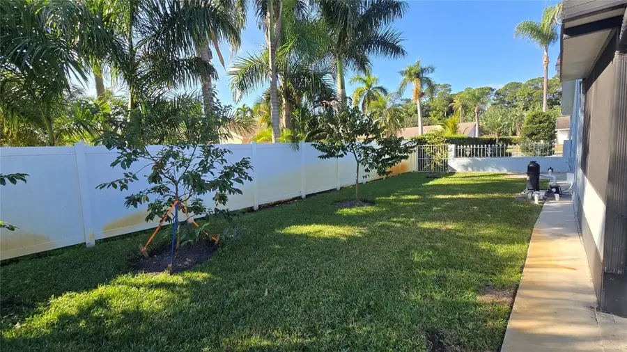 2080 Monica Drive, West Palm Beach, FL 33415 - Image #3