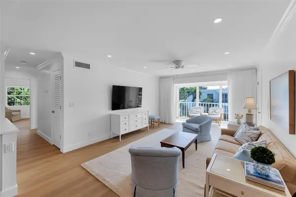 6299 Bay Club Drive #4, Fort Lauderdale, FL 33308