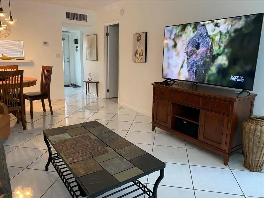 5003 NW 35th Street #508, Lauderdale Lakes, FL 33319 - Image #2