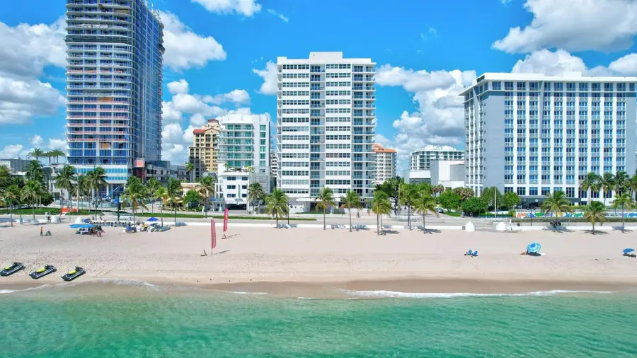 209 N Fort Lauderdale Beach Boulevard #3D, Fort Lauderdale, FL 33304 - Image #3