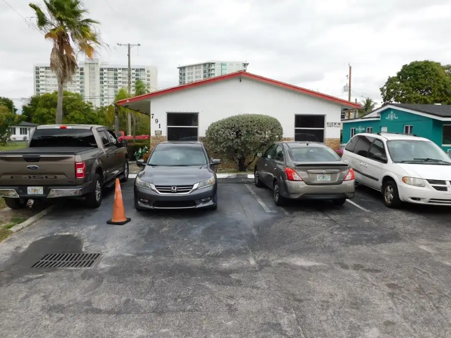 791 SW 7th Street, Pompano Beach, FL 33060 - Image #3