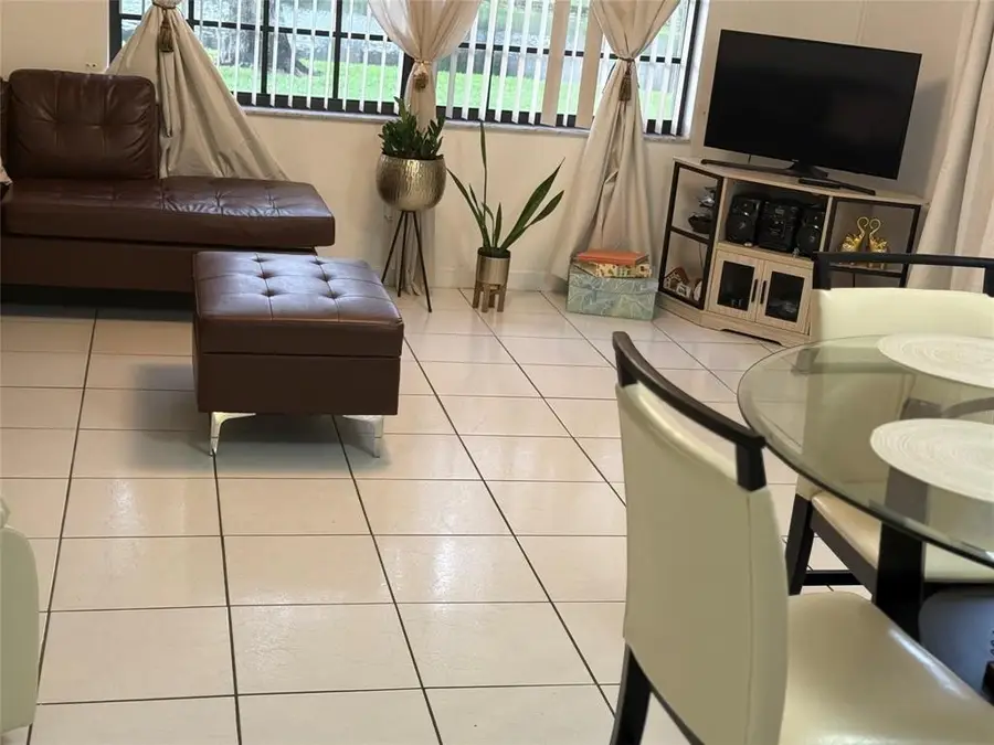 3587 NW 94th Avenue #4E, Fort Lauderdale, FL 33351 - Image #3