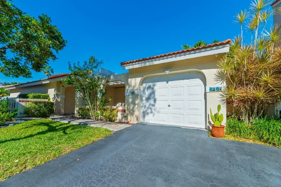 1347 Seagrape, Weston, FL 33326 - Image #3