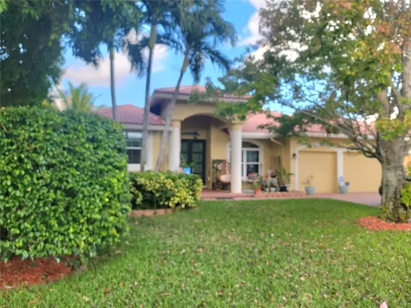 8829 NW 45th Place, Coral Springs, FL 33065