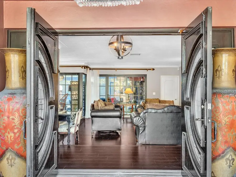 2116 NE 62nd Street, Fort Lauderdale, FL 33308 - Image #2