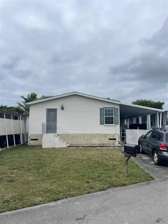 2321 SW 85th Avenue, Davie, FL 33324 - #1