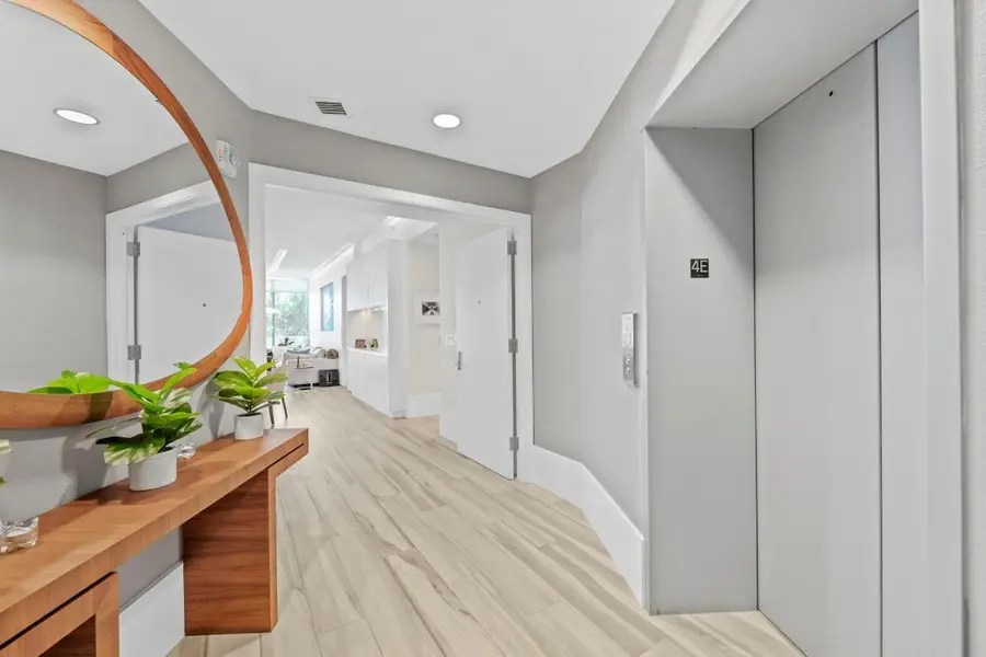 701 N Fort Lauderdale Beach Boulevard #403, Fort Lauderdale, FL 33304 - Image #2