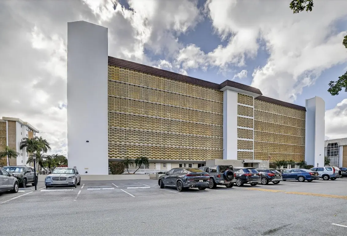 3050 NE 16th Avenue #207, Fort Lauderdale, FL 33334 - #1
