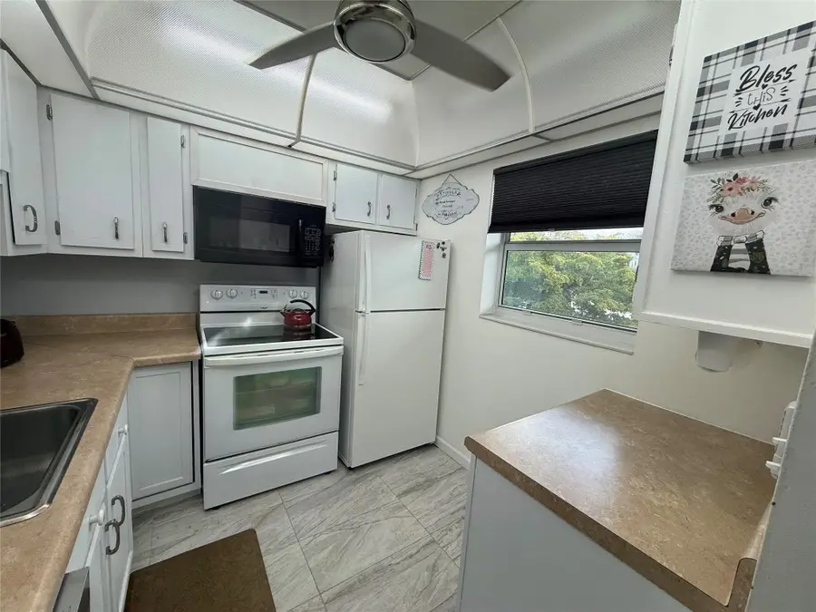 3431 NW 50th Avenue #304, Lauderdale Lakes, FL 33319 - Image #3