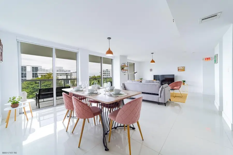 1100 100th Street #802, Miami Beach, FL 33154 - #2