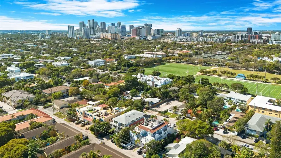 732 NE 15th Avenue, Fort Lauderdale, FL 33304 - #2