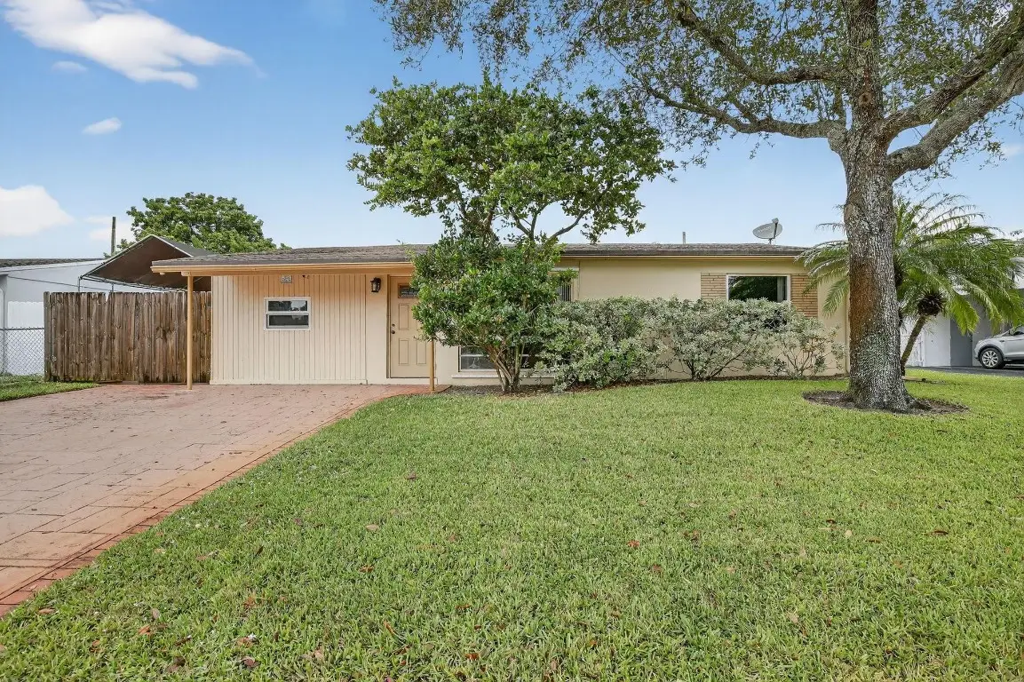 4901 SW 18th Street, Fort Lauderdale, FL 33317 - Image #1