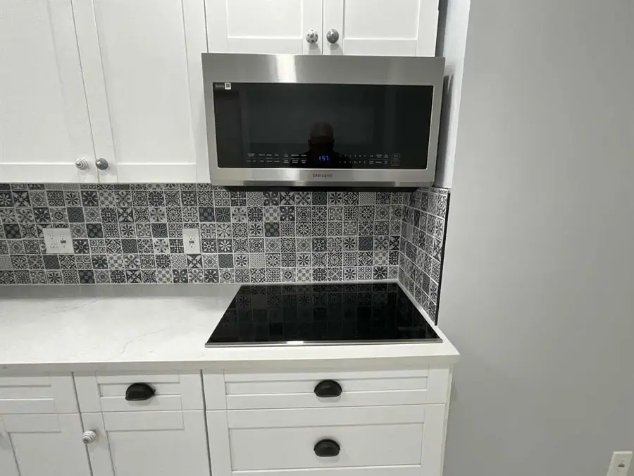 649 W Oakland Park Boulevard #211-A, Oakland Park, FL 33311 - Image #3