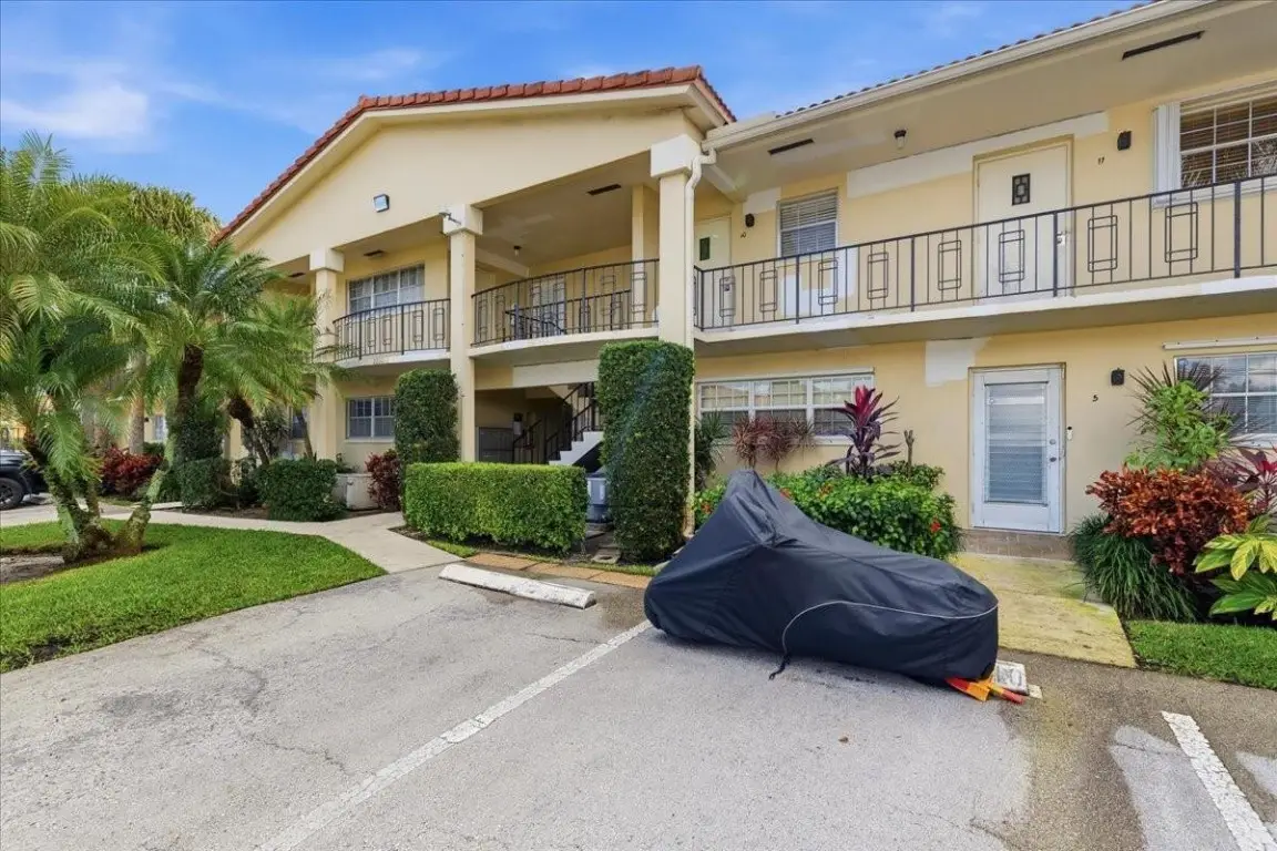 2200 NE 36th Street #5, Pompano Beach, FL 33064 - #1