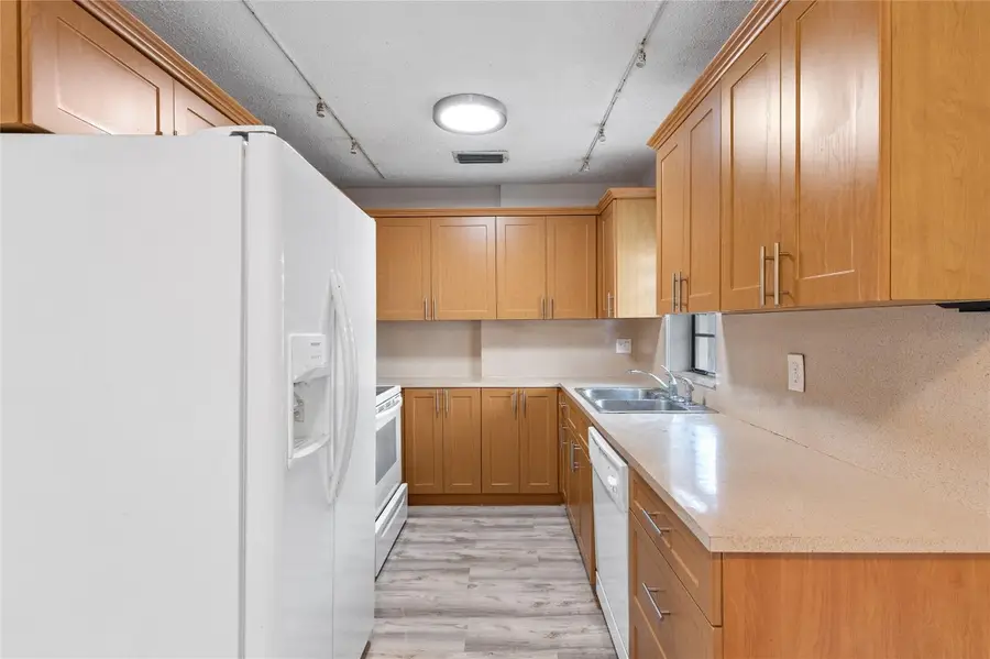 608 NE 29th Drive #2, Fort Lauderdale, FL 33334 - #3